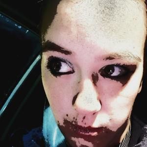 Meet your Posher, Alicia